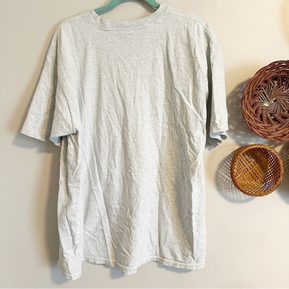 Vintage 1997 Looney Tunes tweety bird graphic tee shirt - Picture 2 of 5